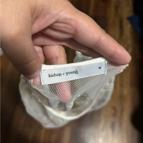 Bishop and Young Lace top - Picture 5 of 5